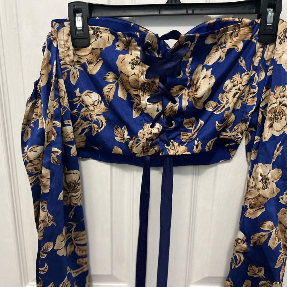 SHEIN Blue and Gold Floral Lace-Up Crop Top